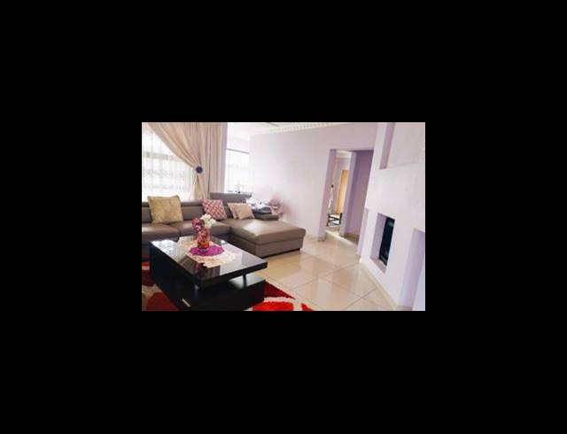 4 BEDROOM HOUSE FOR SALE IN WATERBERRY COUNTRY ESTATE